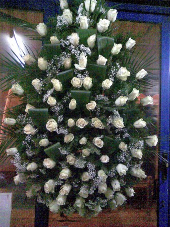 Coroana Funerara trandafiri 